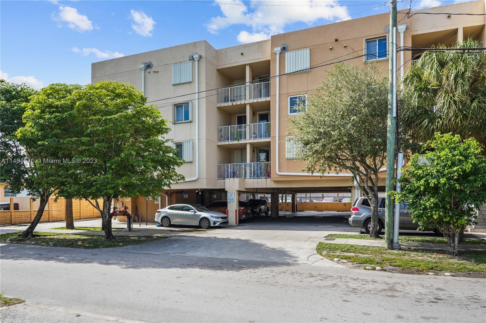 814 NW 36th Ave # 302
