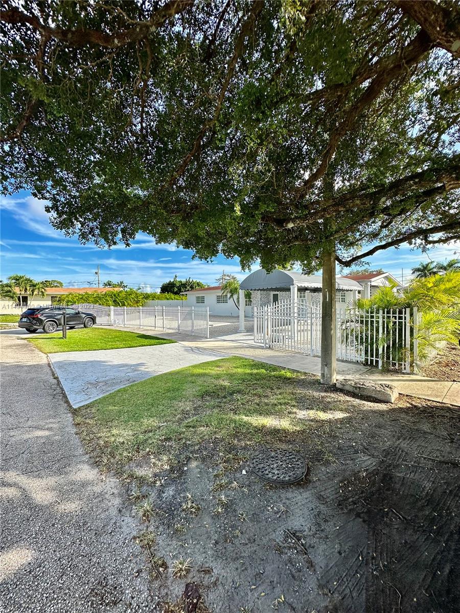 9600 SW 164th St # 9600