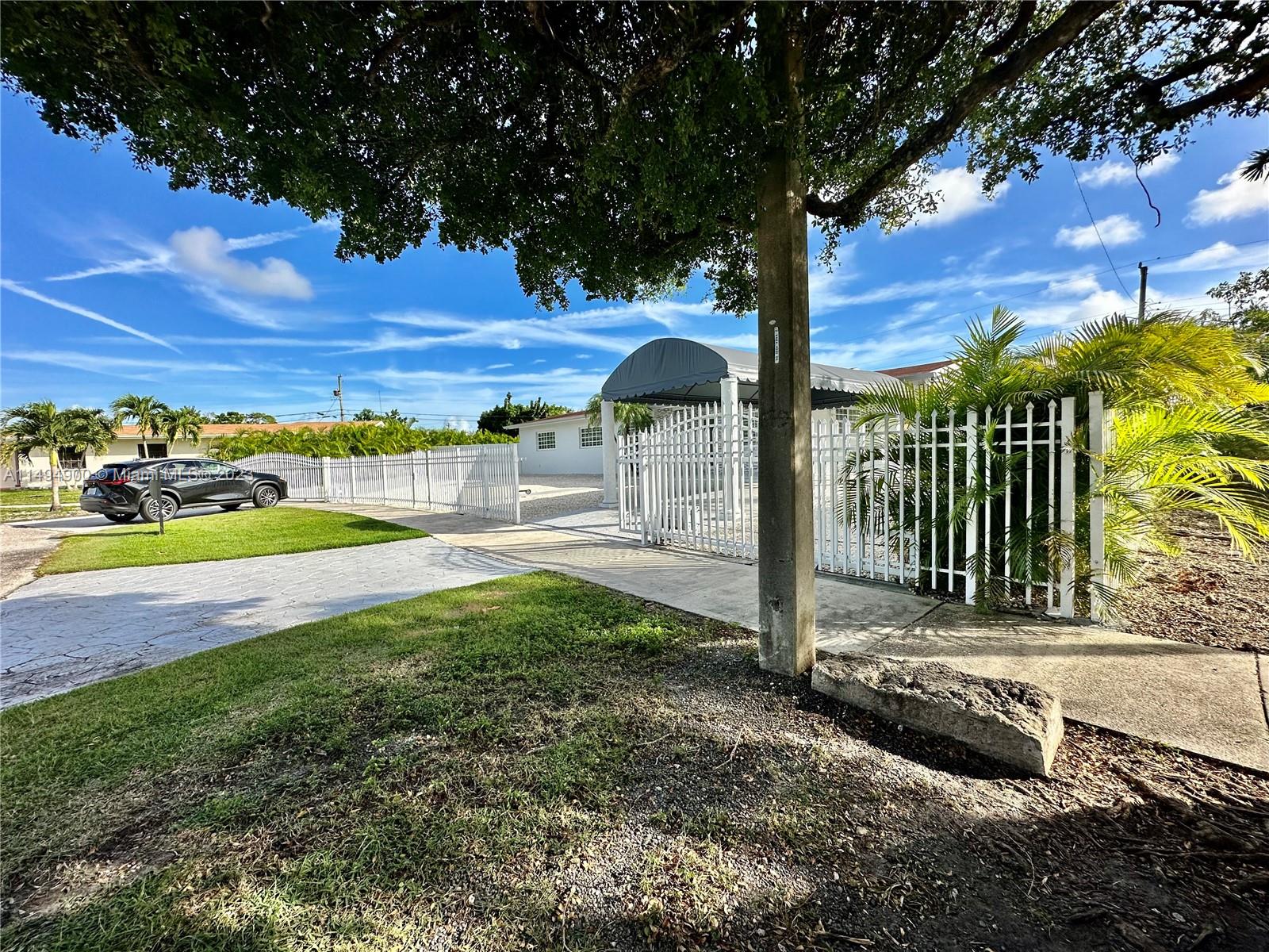 9600 SW 164th St # 9600