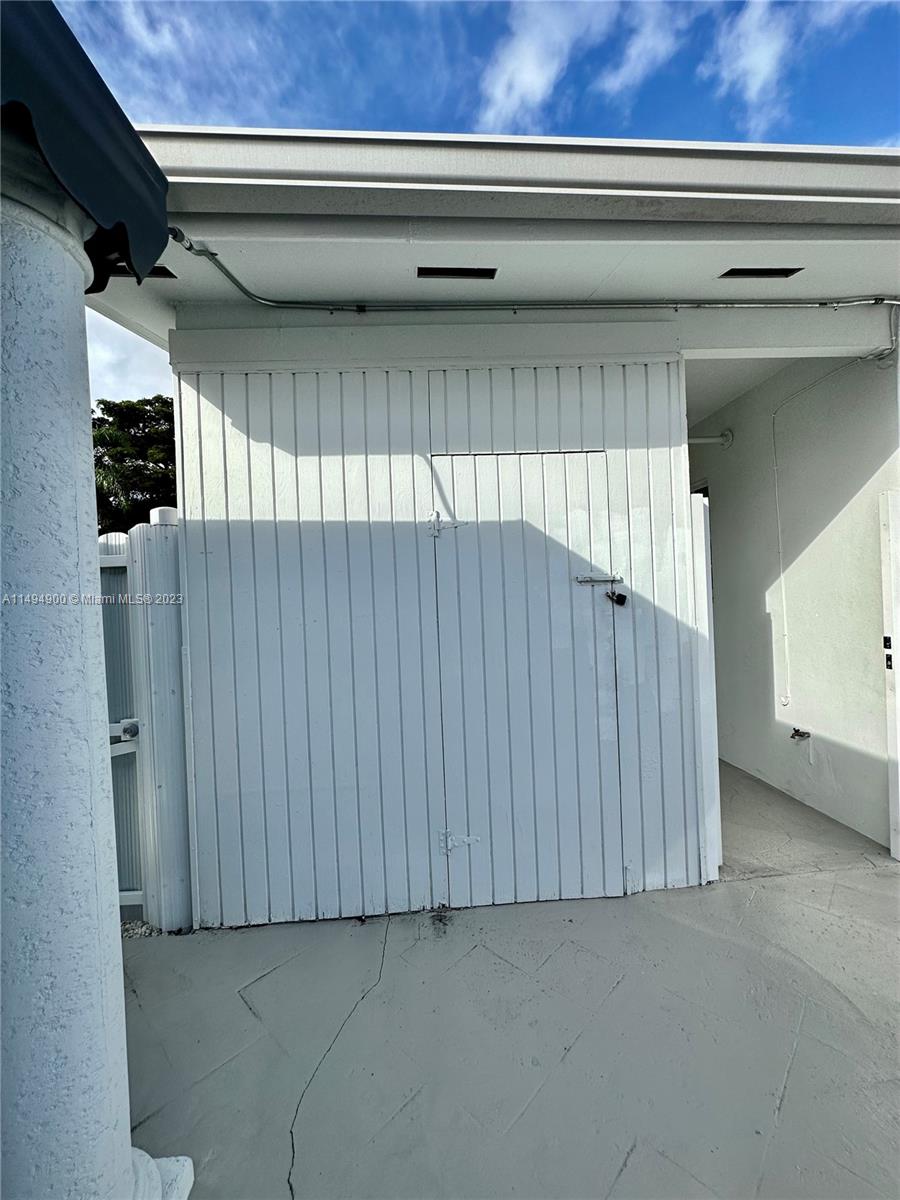 9600 SW 164th St # 9600