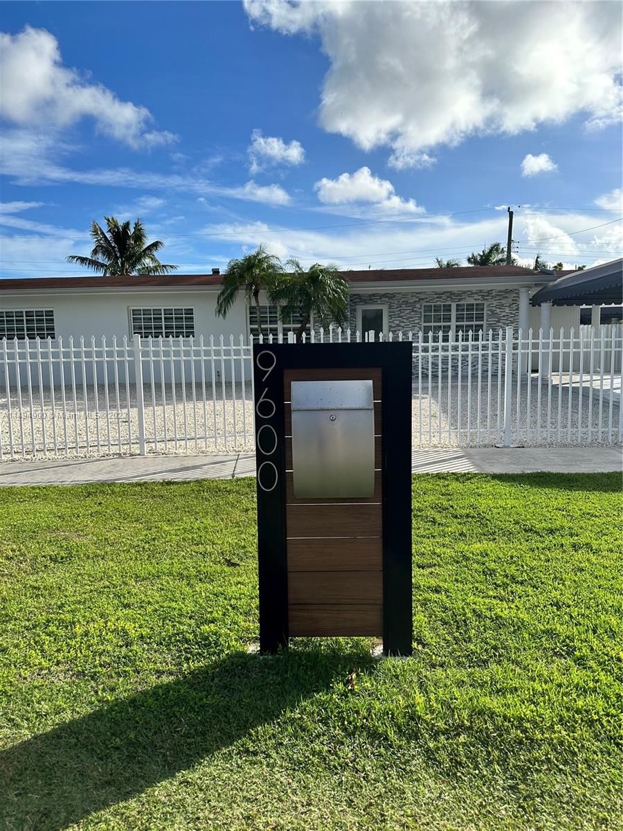 9600 SW 164th St # 9600