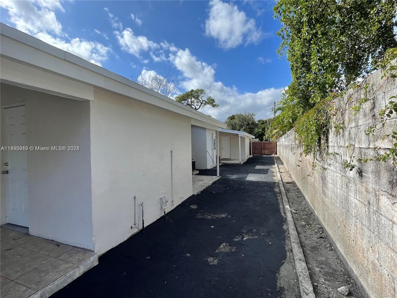 534 NW 23rd Ave # 1