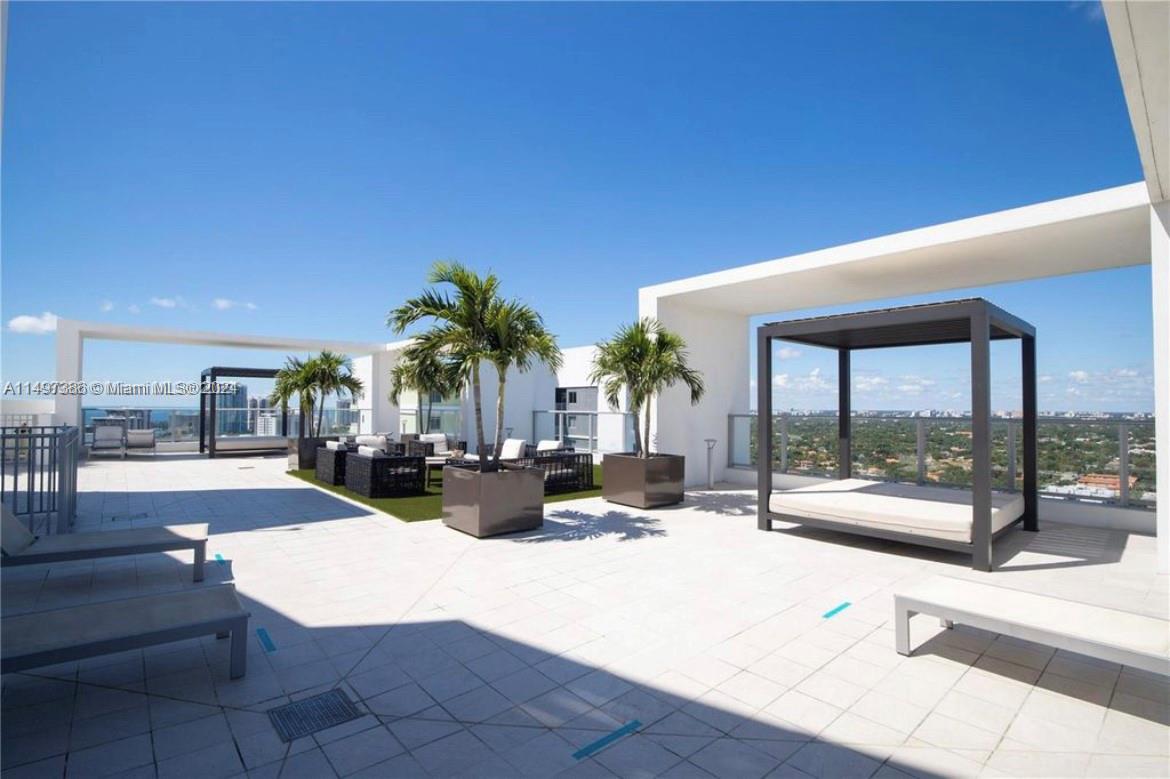 1010 SW 2nd Ave Unit: 708