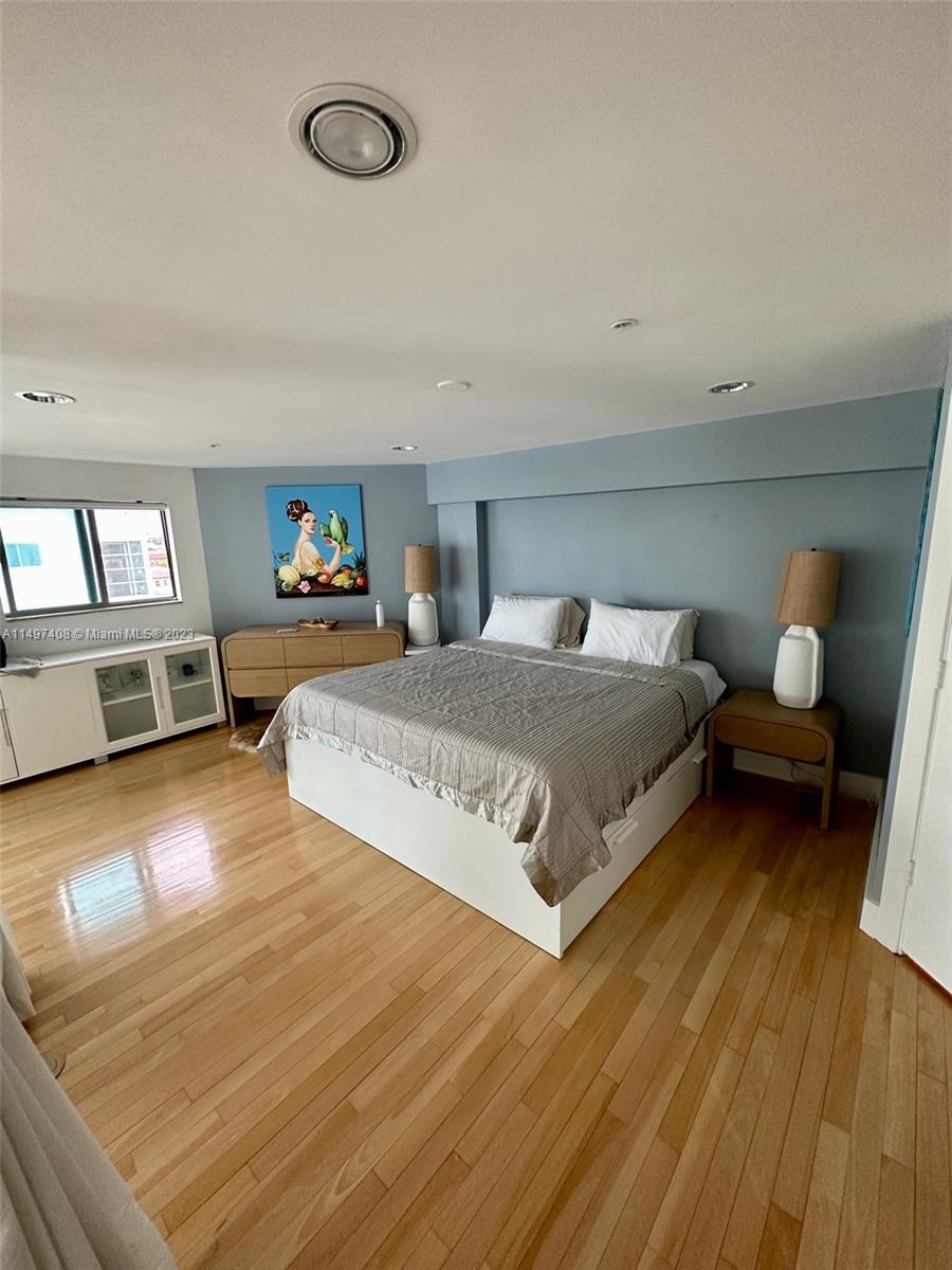 7728 Collins Ave # 16