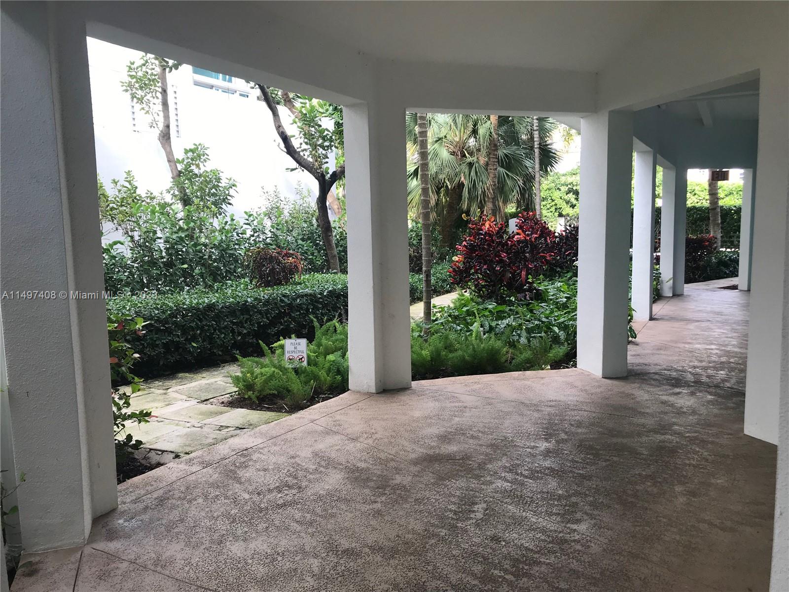 7728 Collins Ave # 16