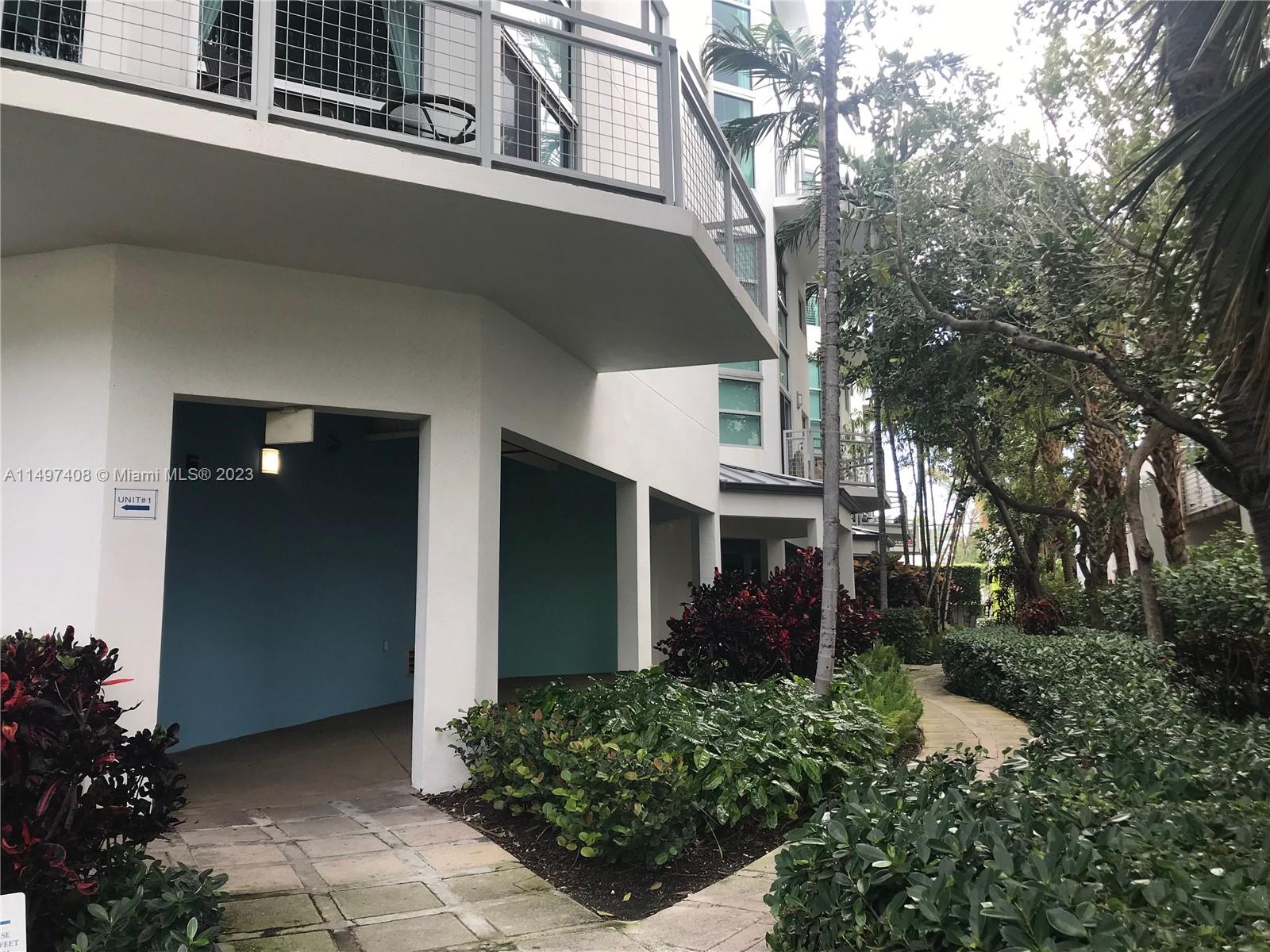 7728 Collins Ave # 16
