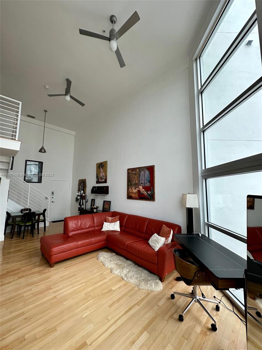 7728 Collins Ave # 16