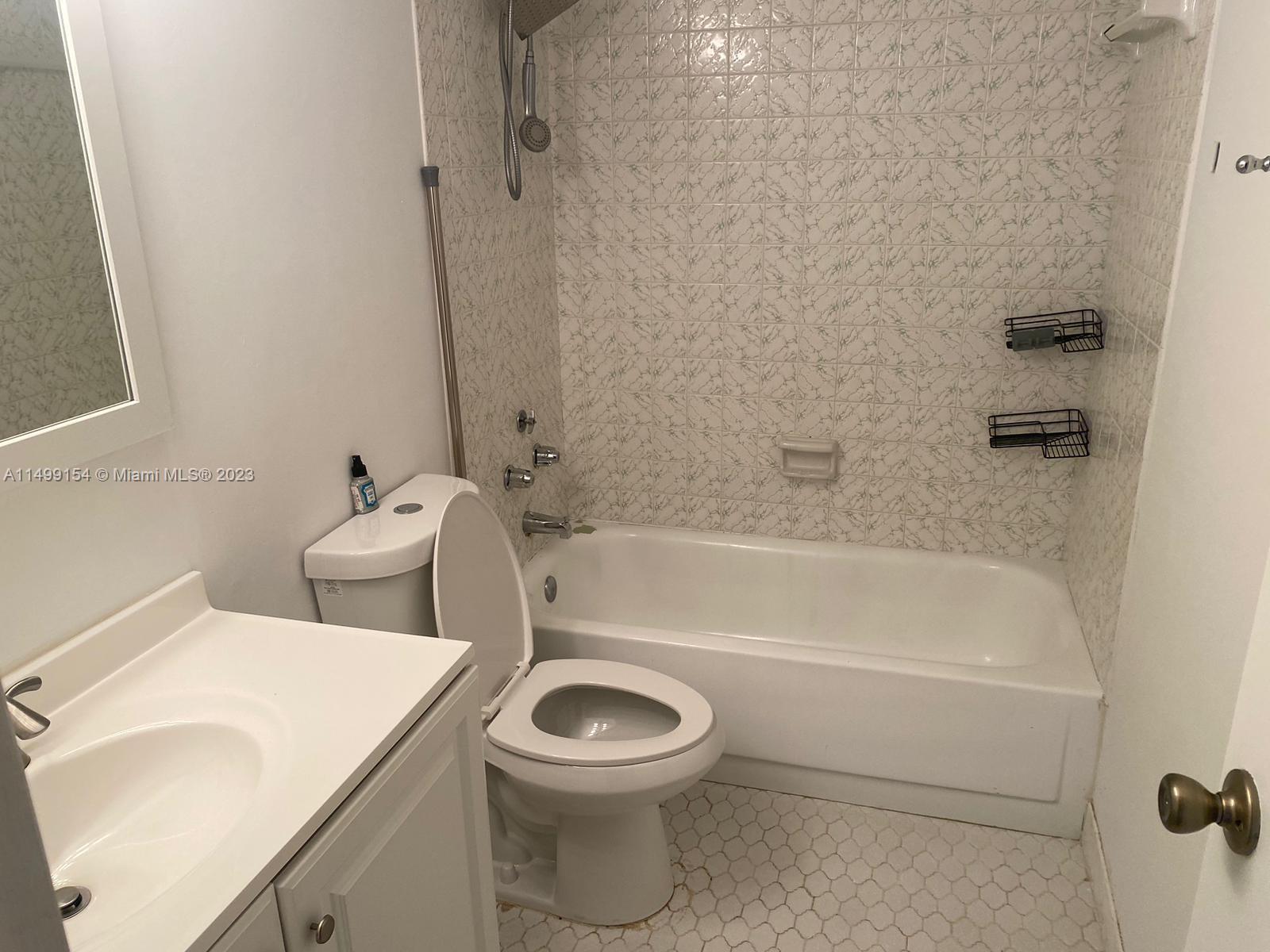1470 NE 125th Ter # 210
