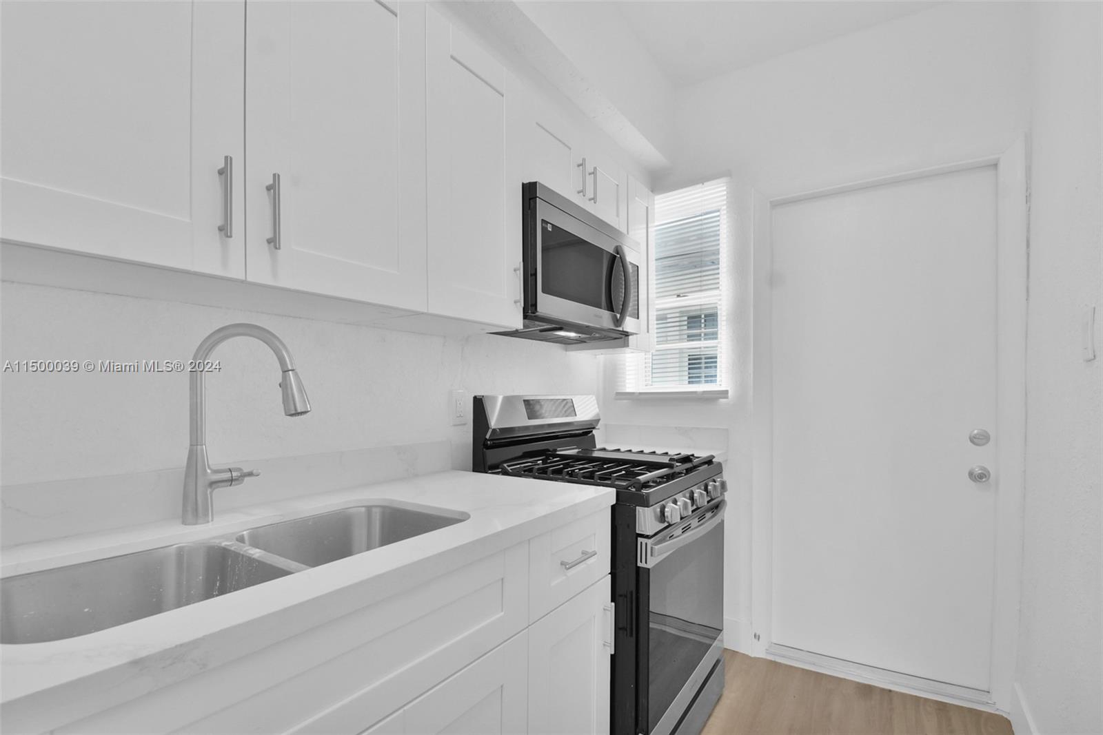 1900 Calais Dr # 1904