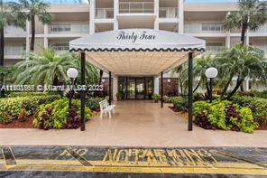 3051 S Palm Aire Dr Unit: 207
