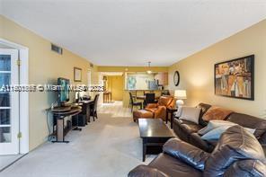 3051 S Palm Aire Dr Unit: 207