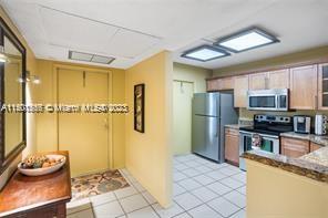 3051 S Palm Aire Dr Unit: 207