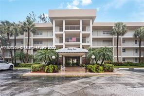 3051 S Palm Aire Dr Unit: 207