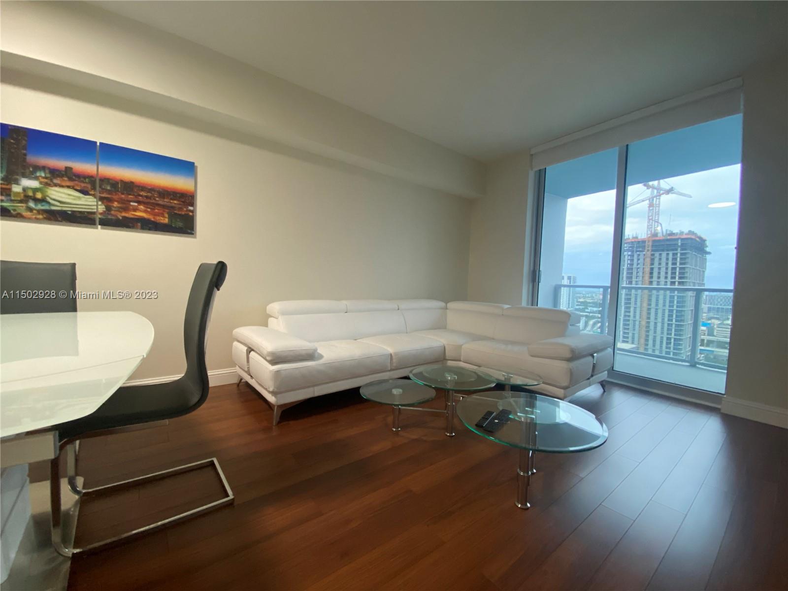 185 SW 7 ST # 2403