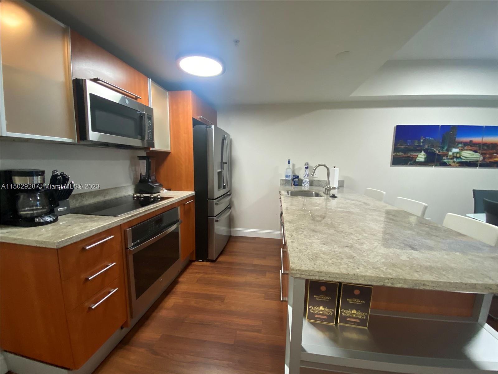 185 SW 7 ST # 2403