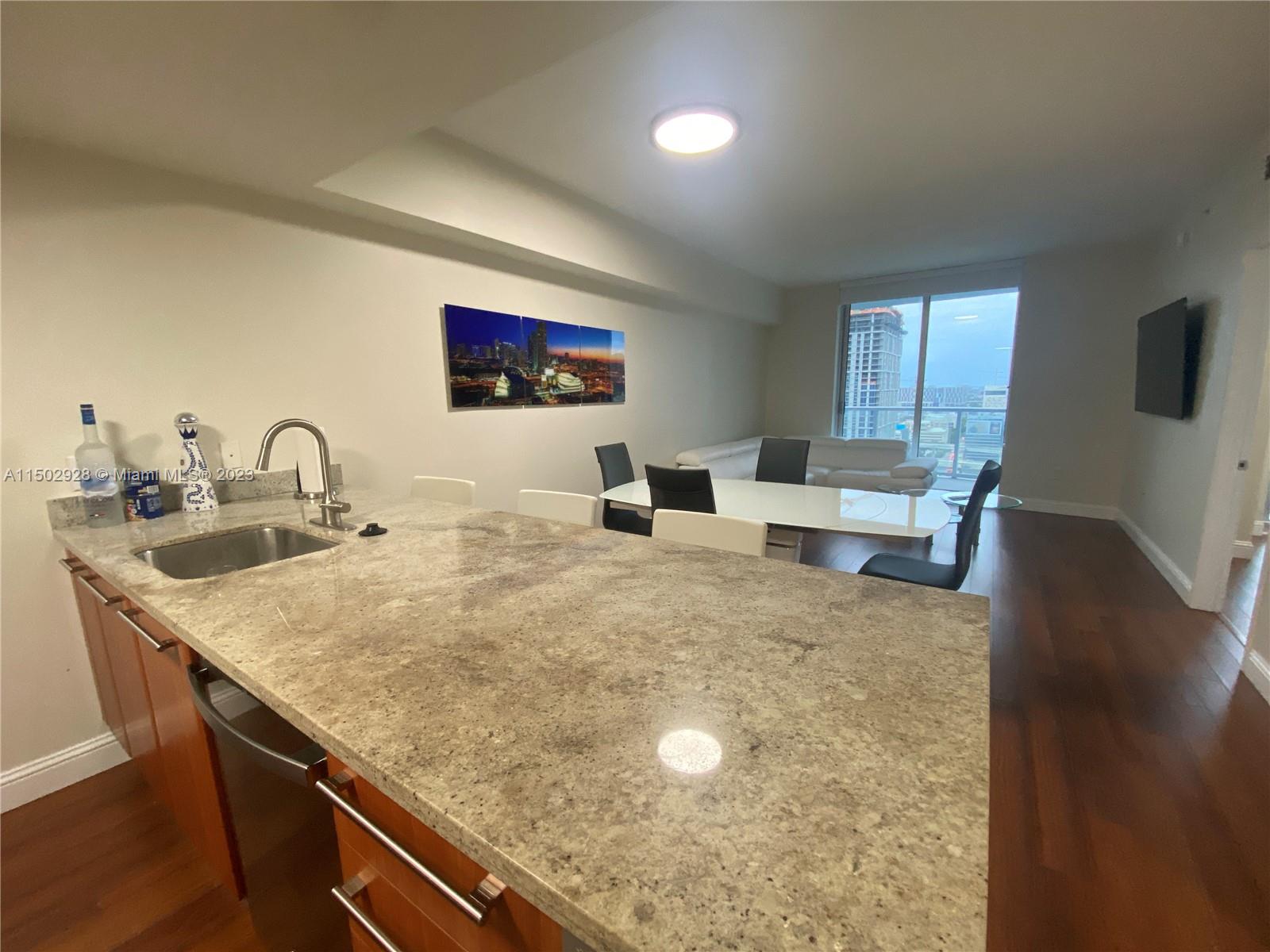 185 SW 7 ST # 2403
