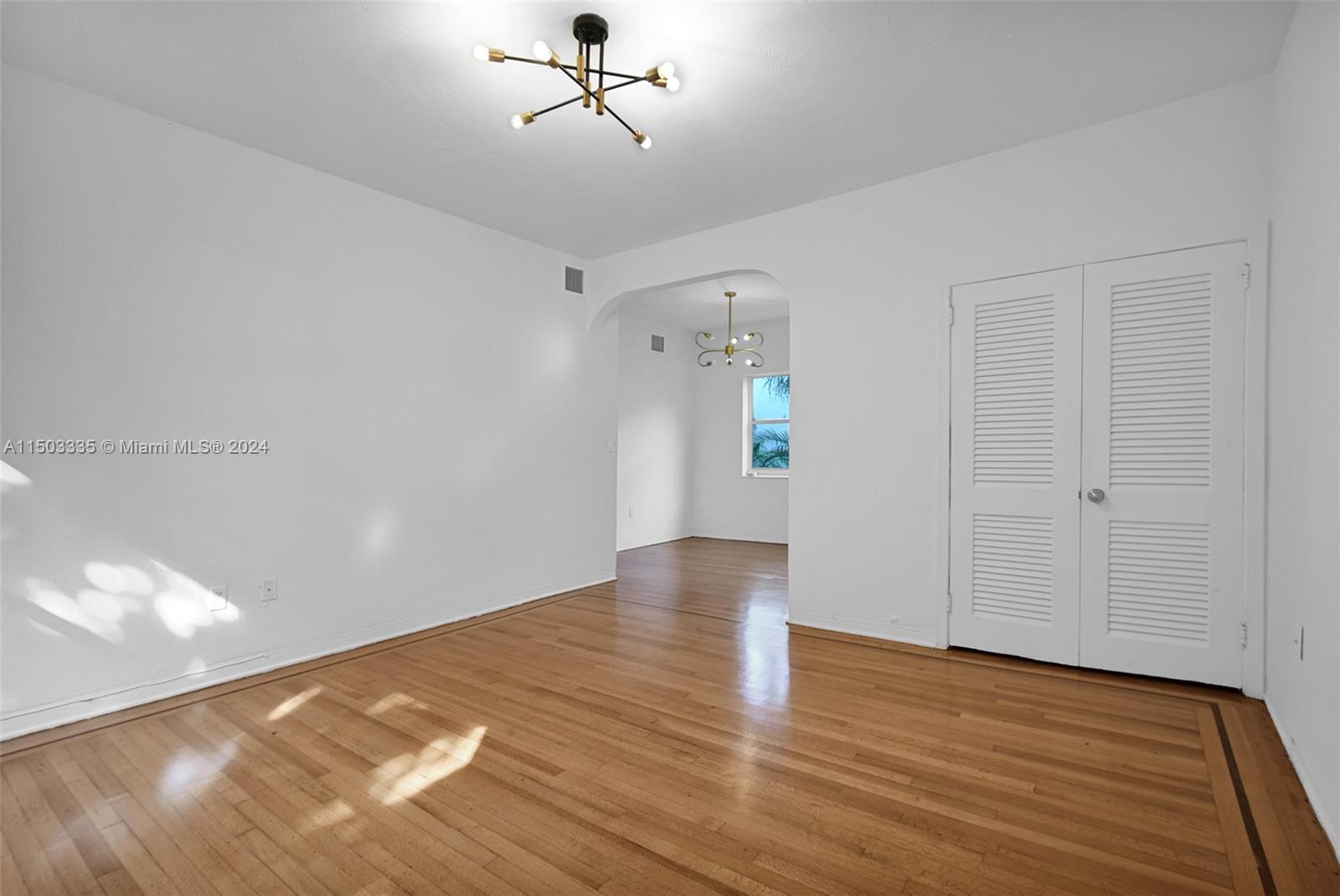 1536 Michigan Ave # 2
