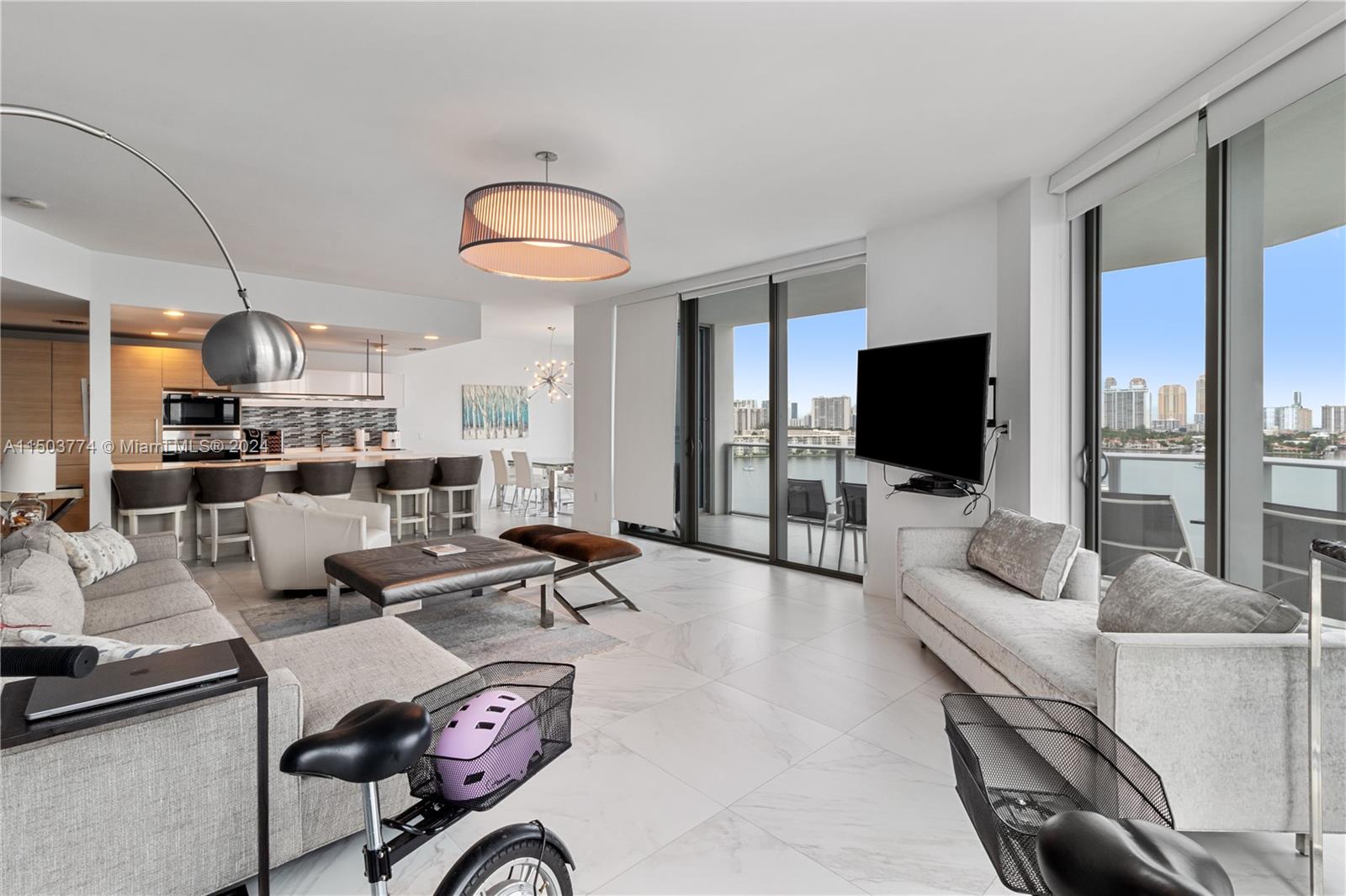 17301 Biscayne Blvd Unit: 909