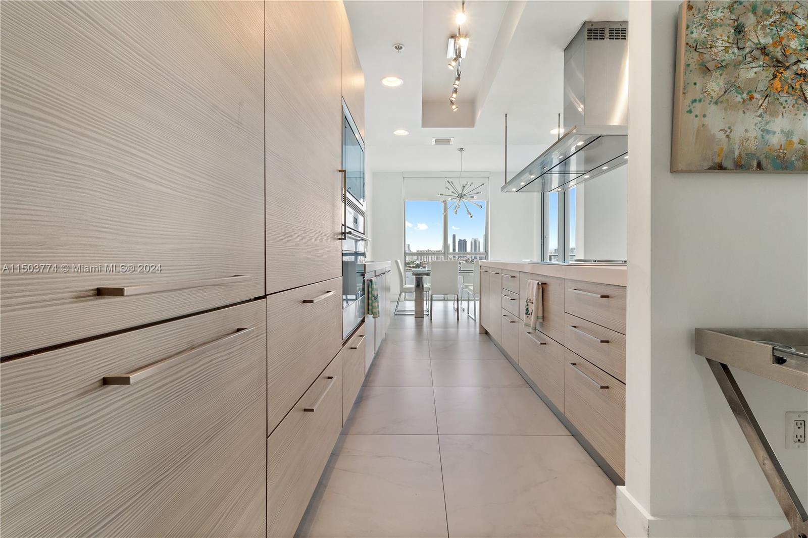 17301 Biscayne Blvd Unit: 909