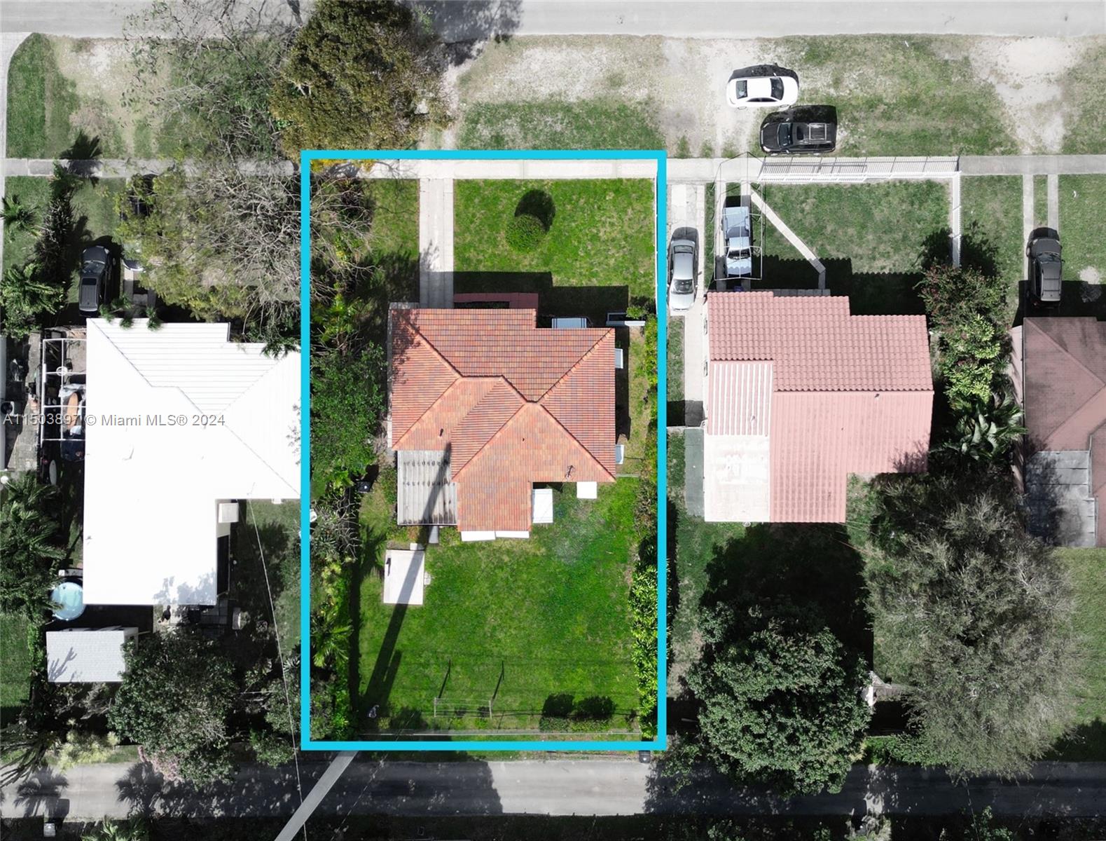 1270 NE 161 St