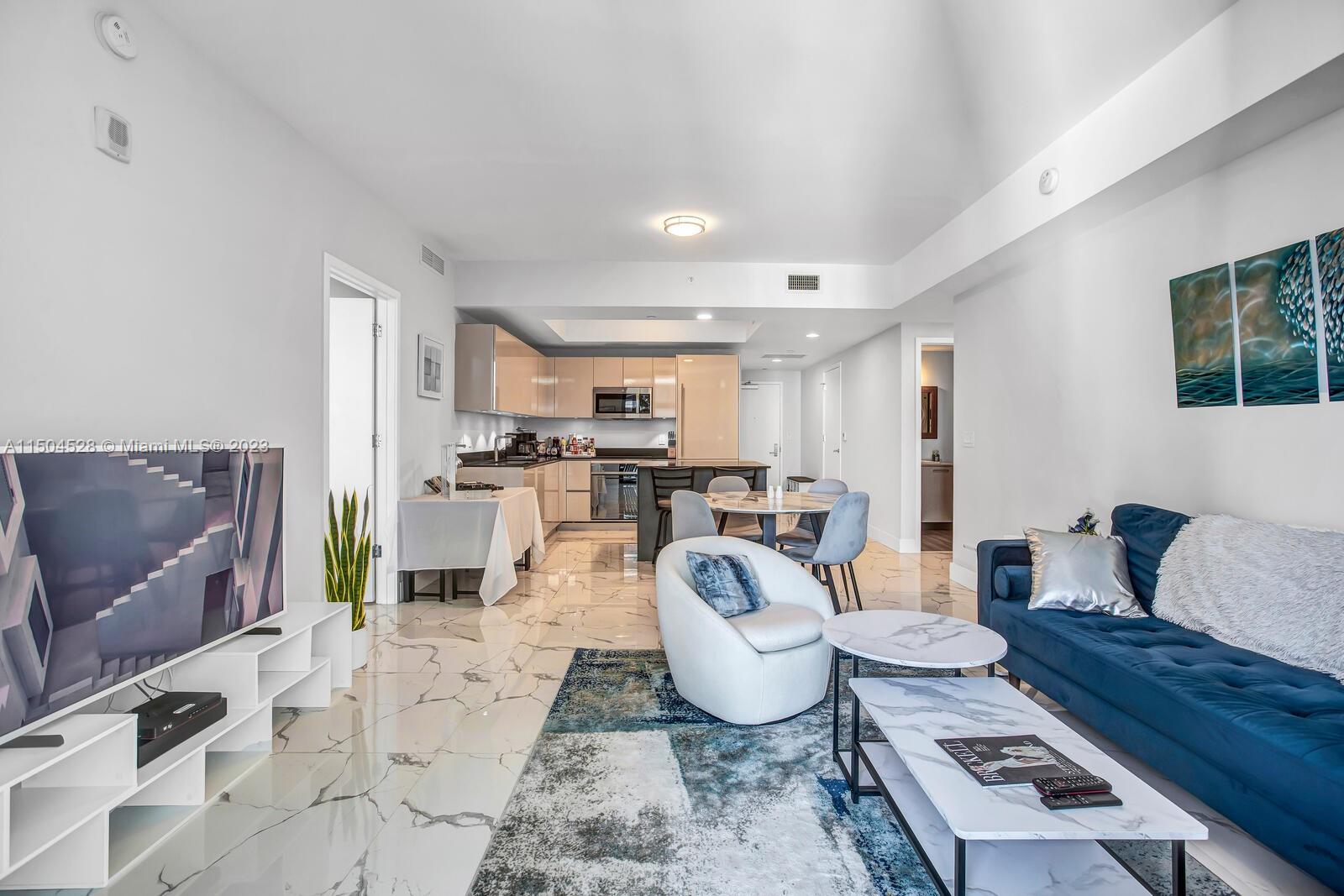 1010 Brickell Ave # 2709