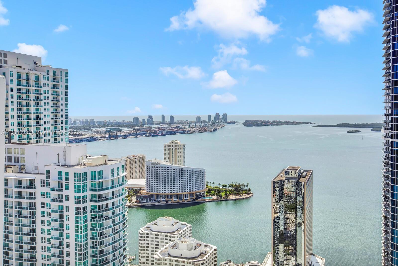 1010 Brickell Ave # 2709