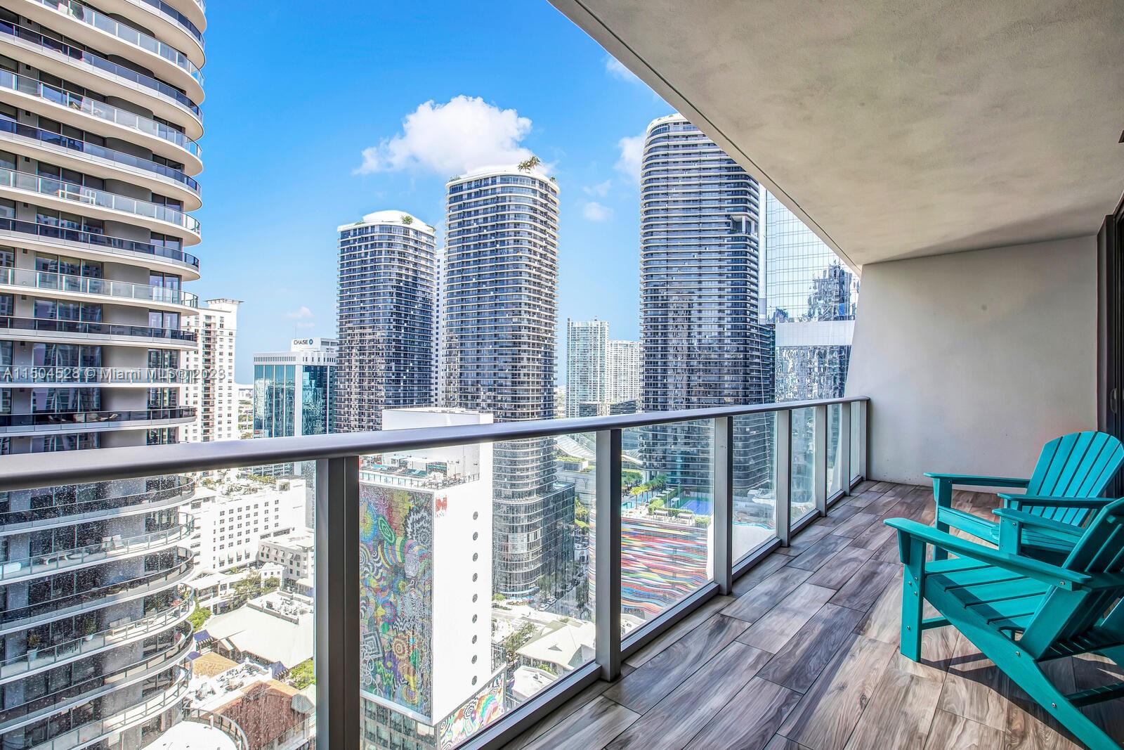 1010 Brickell Ave # 2709