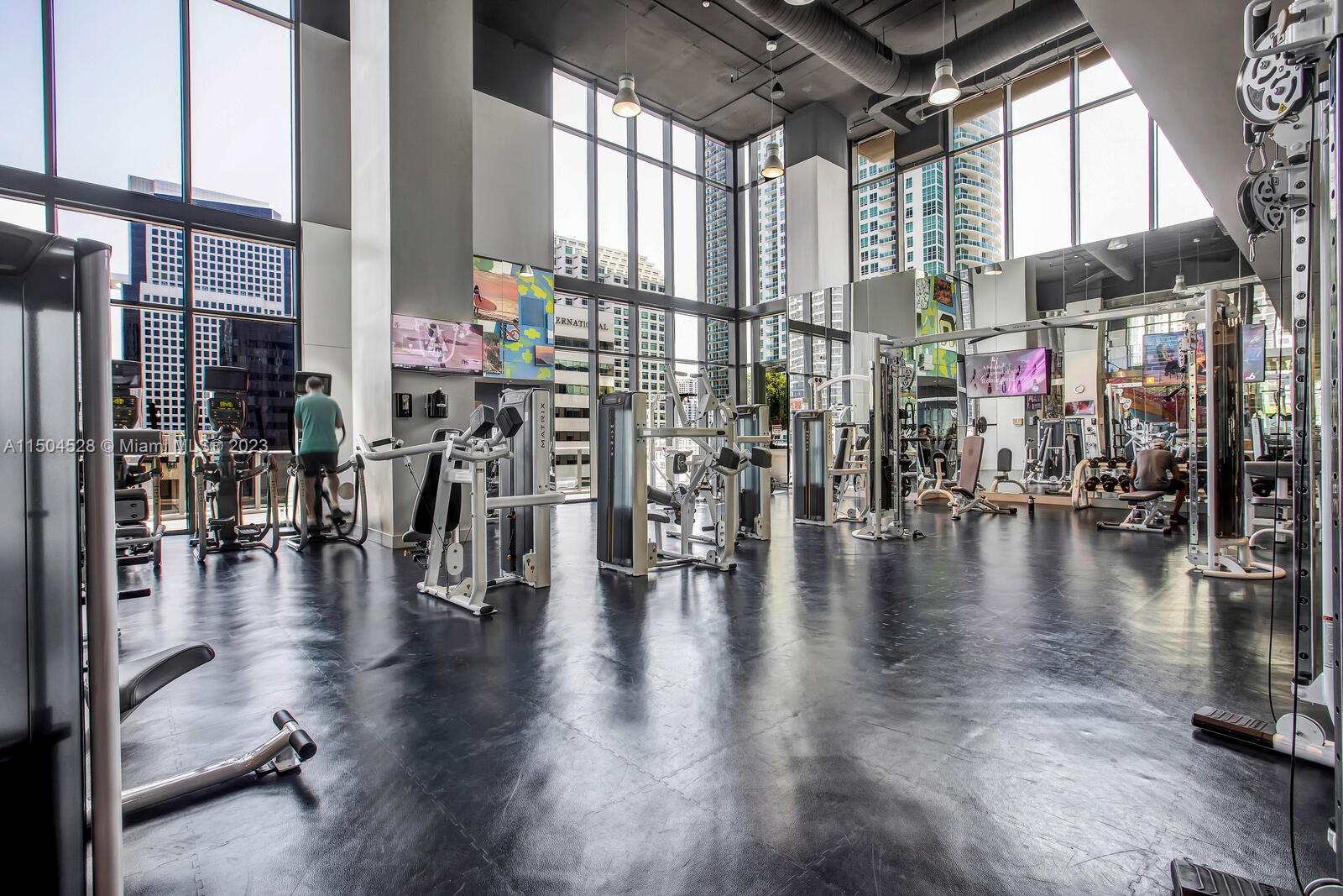 1010 Brickell Ave # 2709