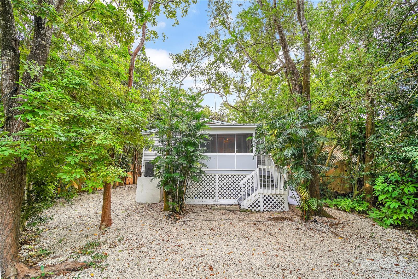9 Norwood Ave