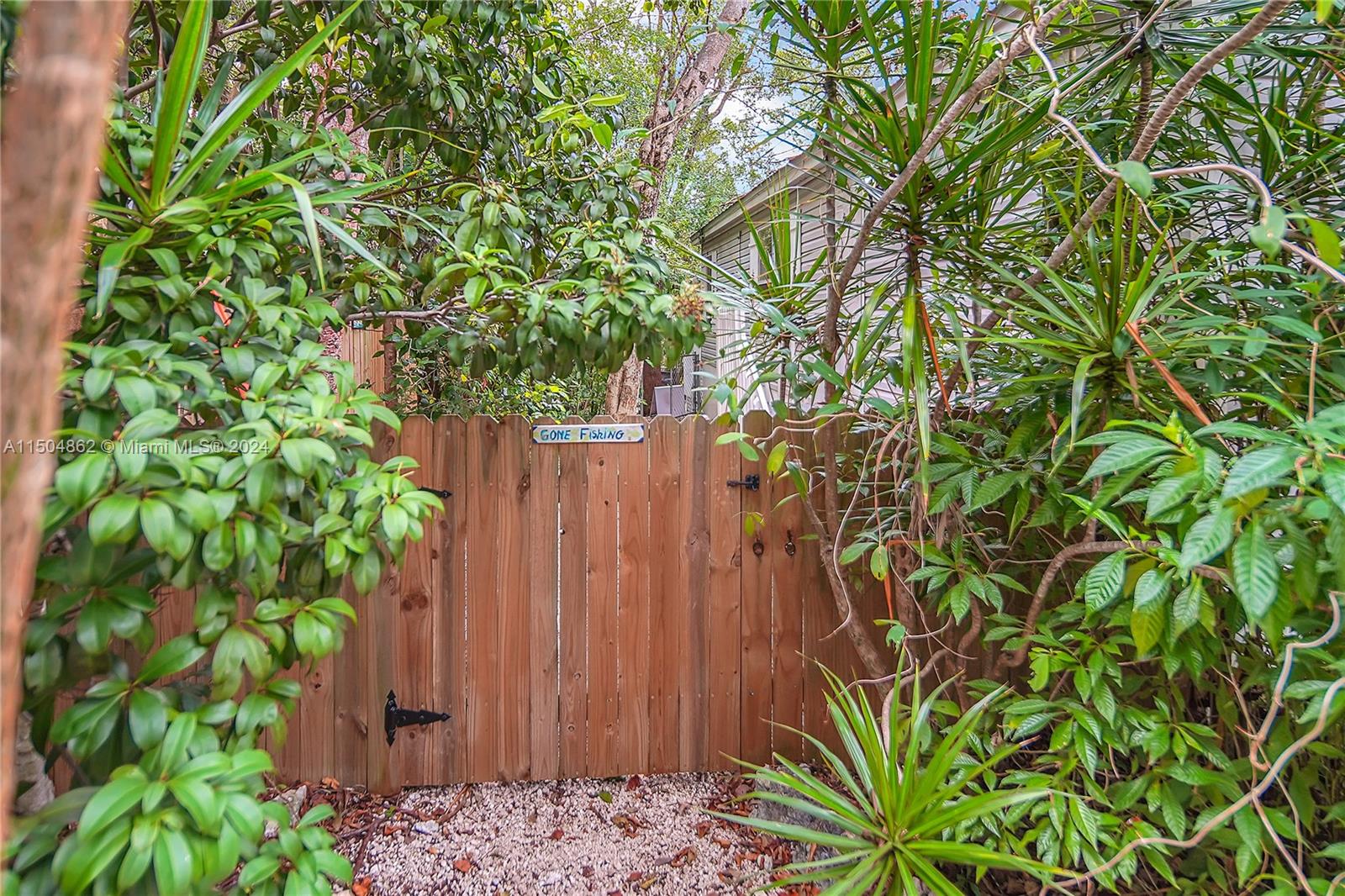9 Norwood Ave