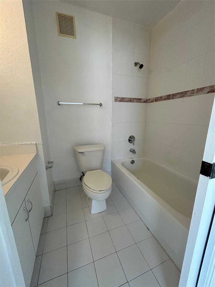 19614 SW 103rd Ct # 2 Unit: 7-2