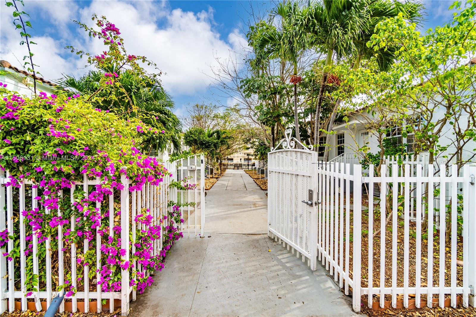 8401 Crespi Blvd # 1