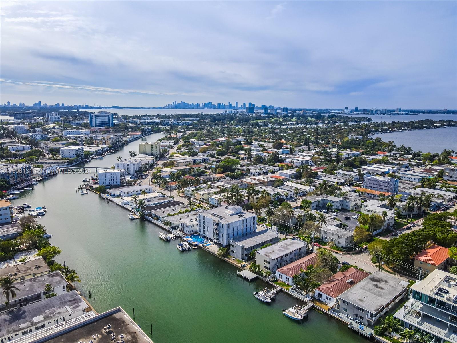 8401 Crespi Blvd # 1