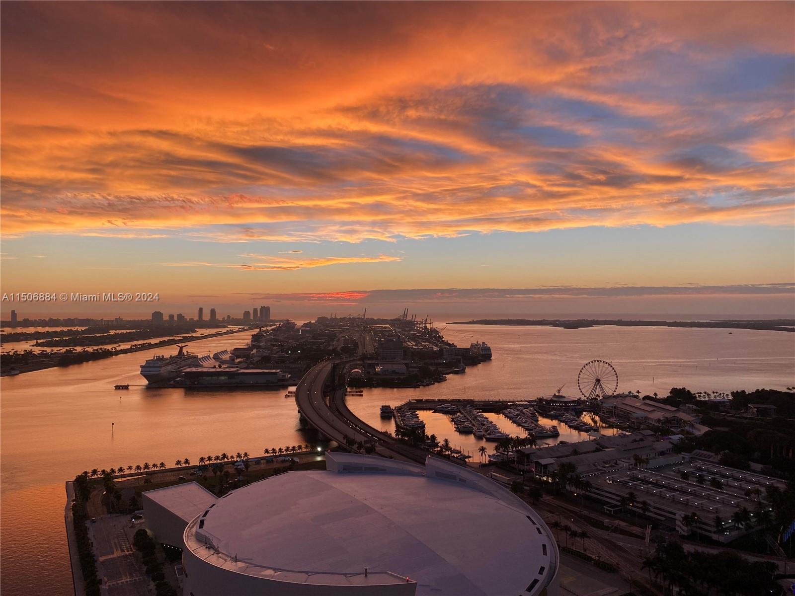 888 Biscayne Blvd # 3001