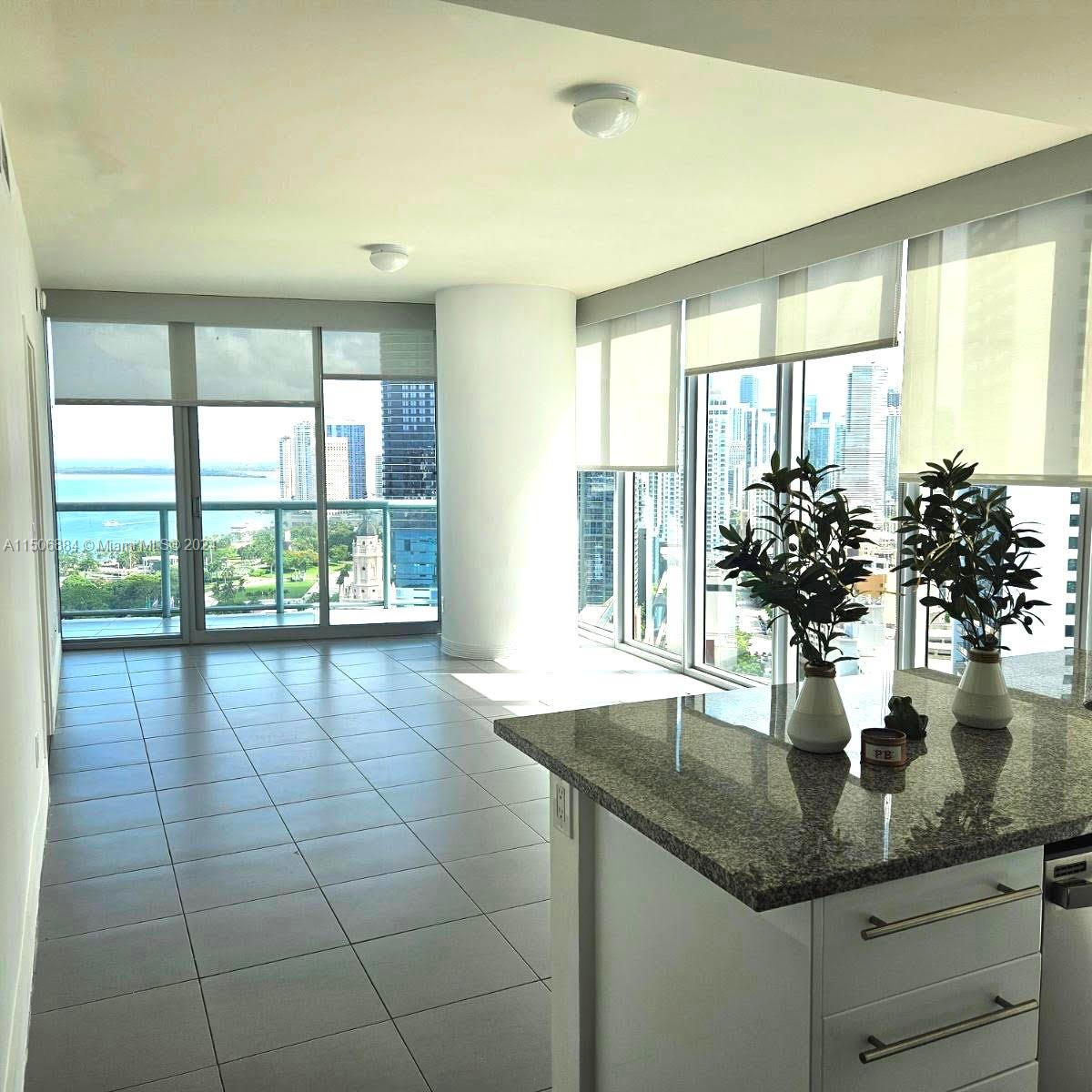 888 Biscayne Blvd # 3001