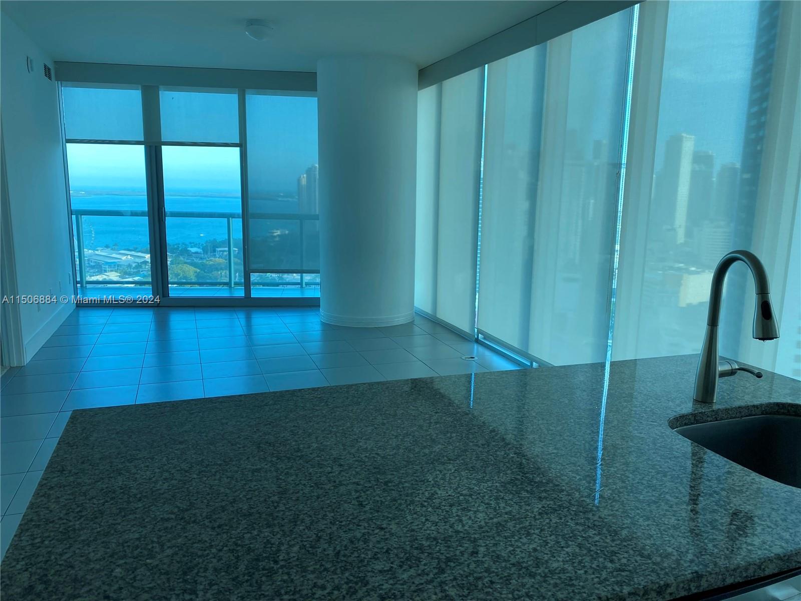 888 Biscayne Blvd # 3001