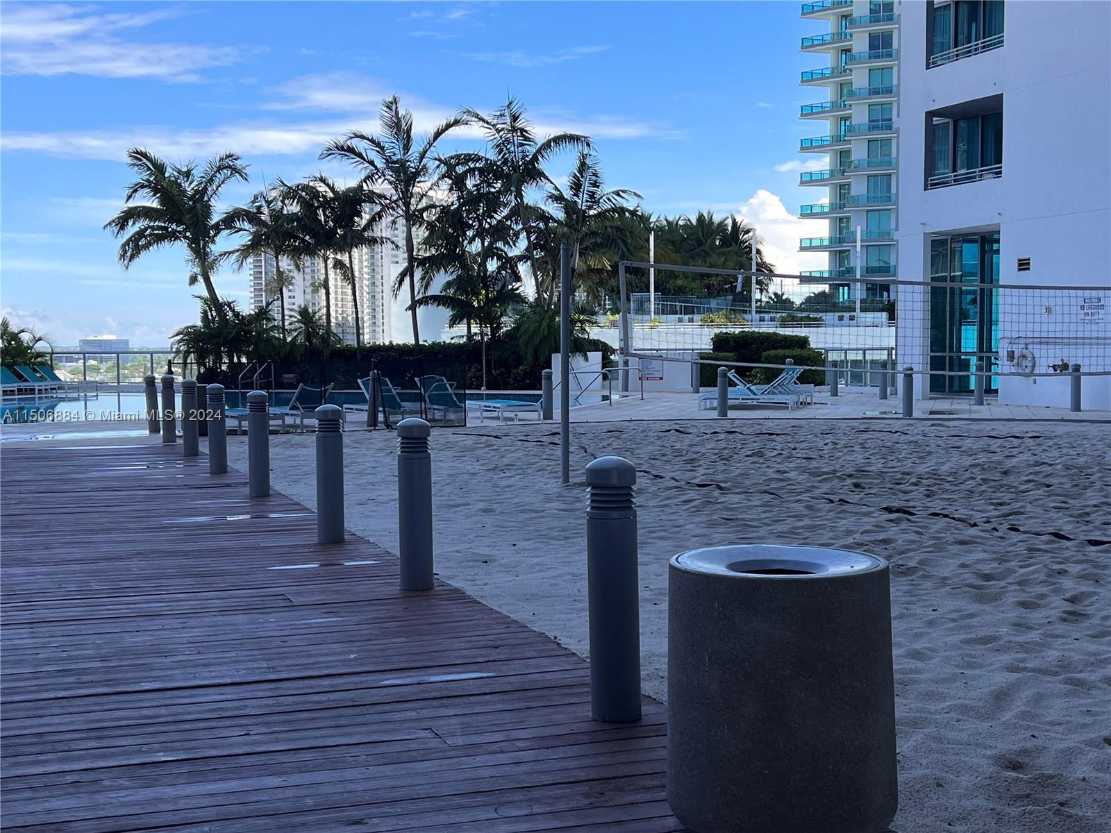 888 Biscayne Blvd # 3001