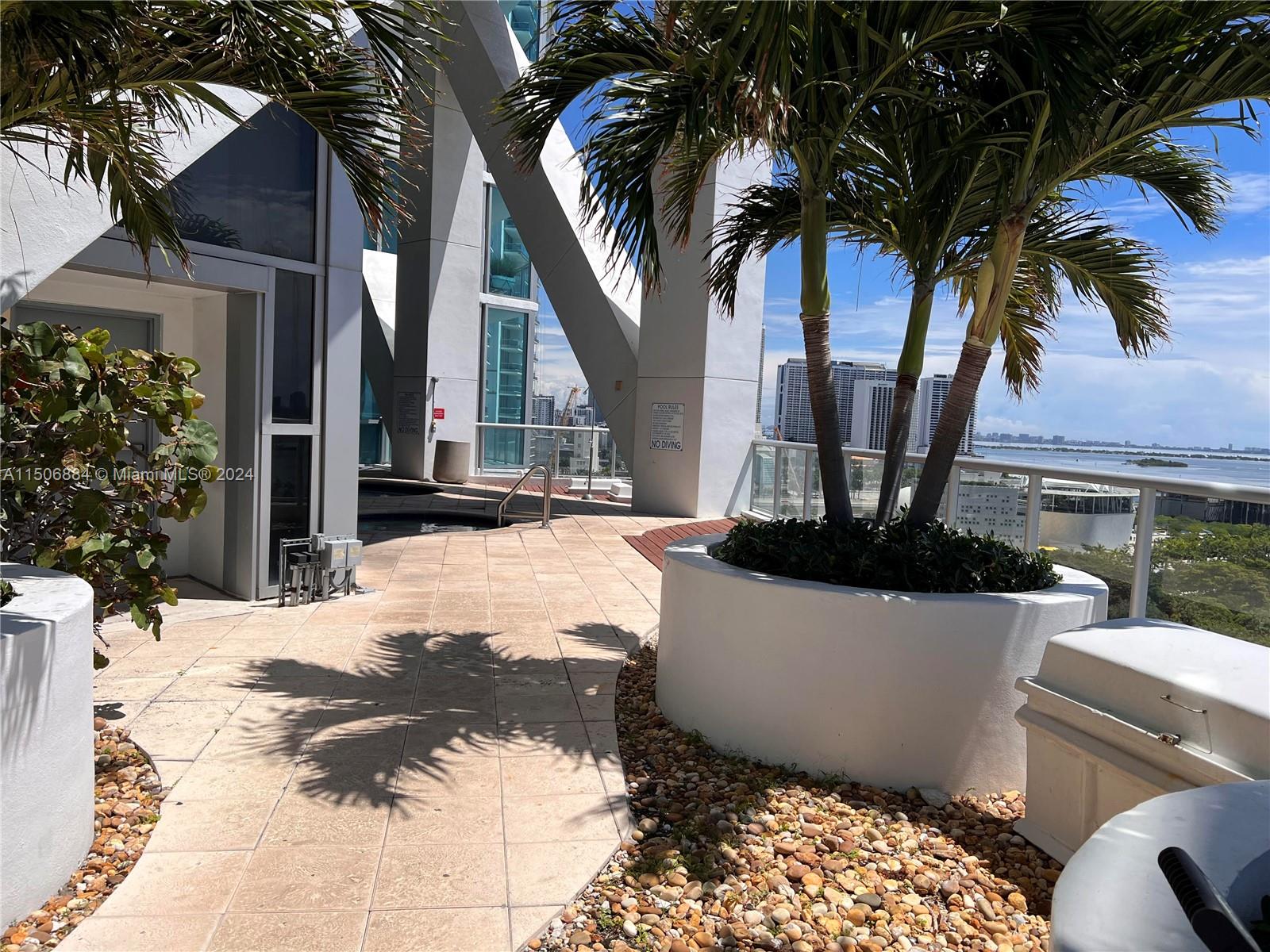 888 Biscayne Blvd # 3001