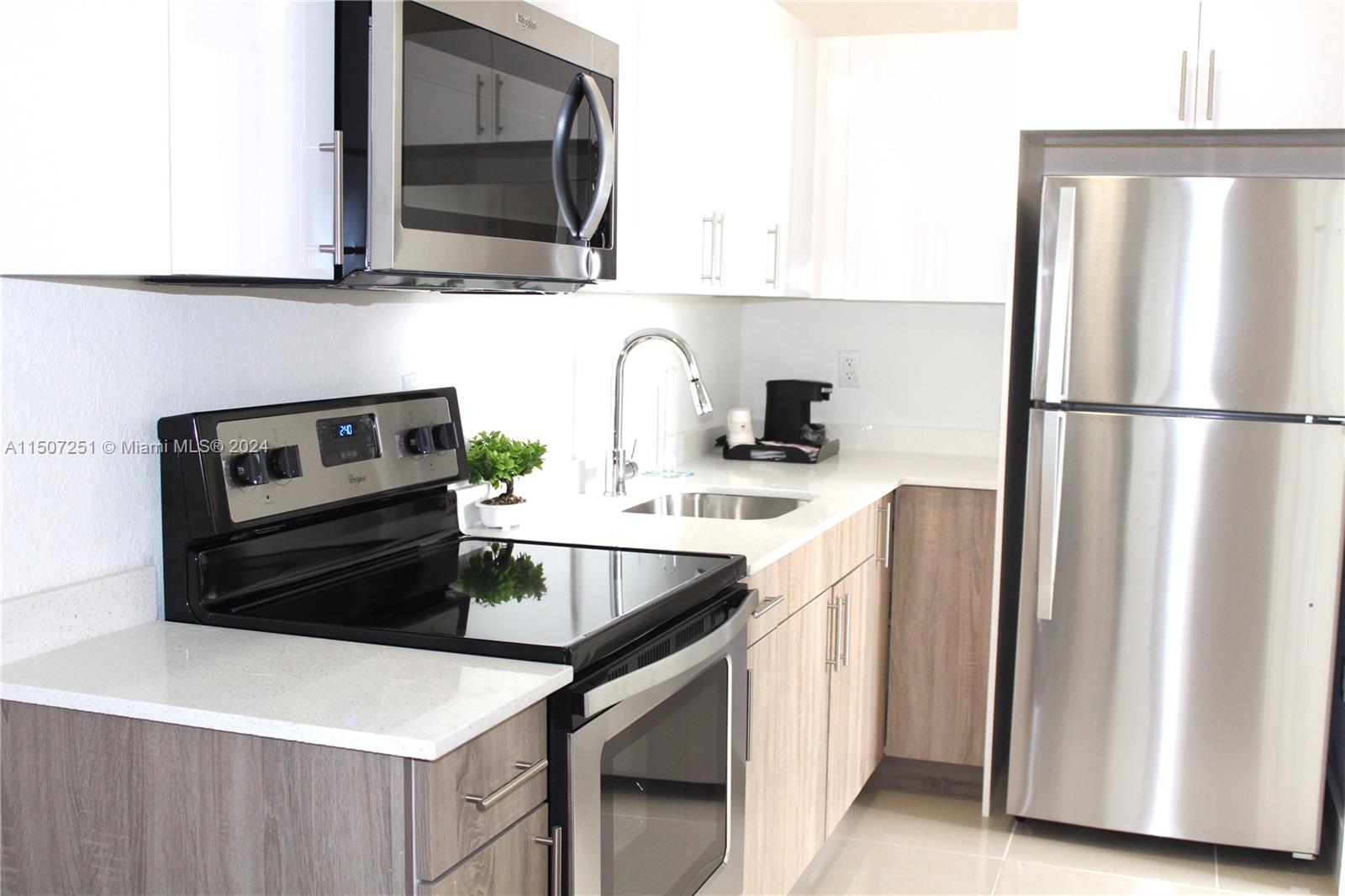 971 W Flagler St # 15