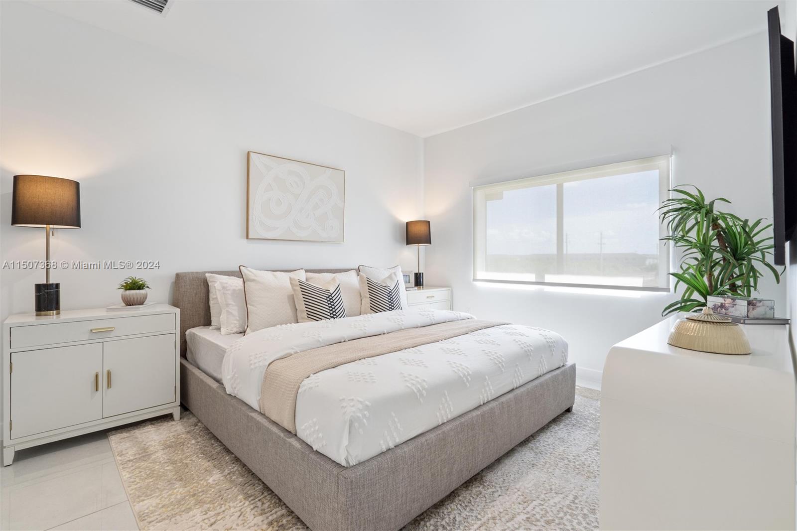 320 NW 13 CT