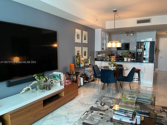 1900 N Bayshore Dr # 2308