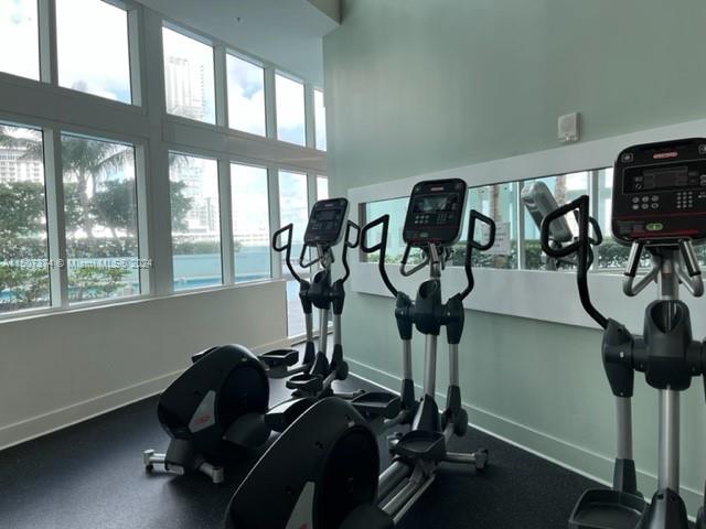 1900 N Bayshore Dr # 2308