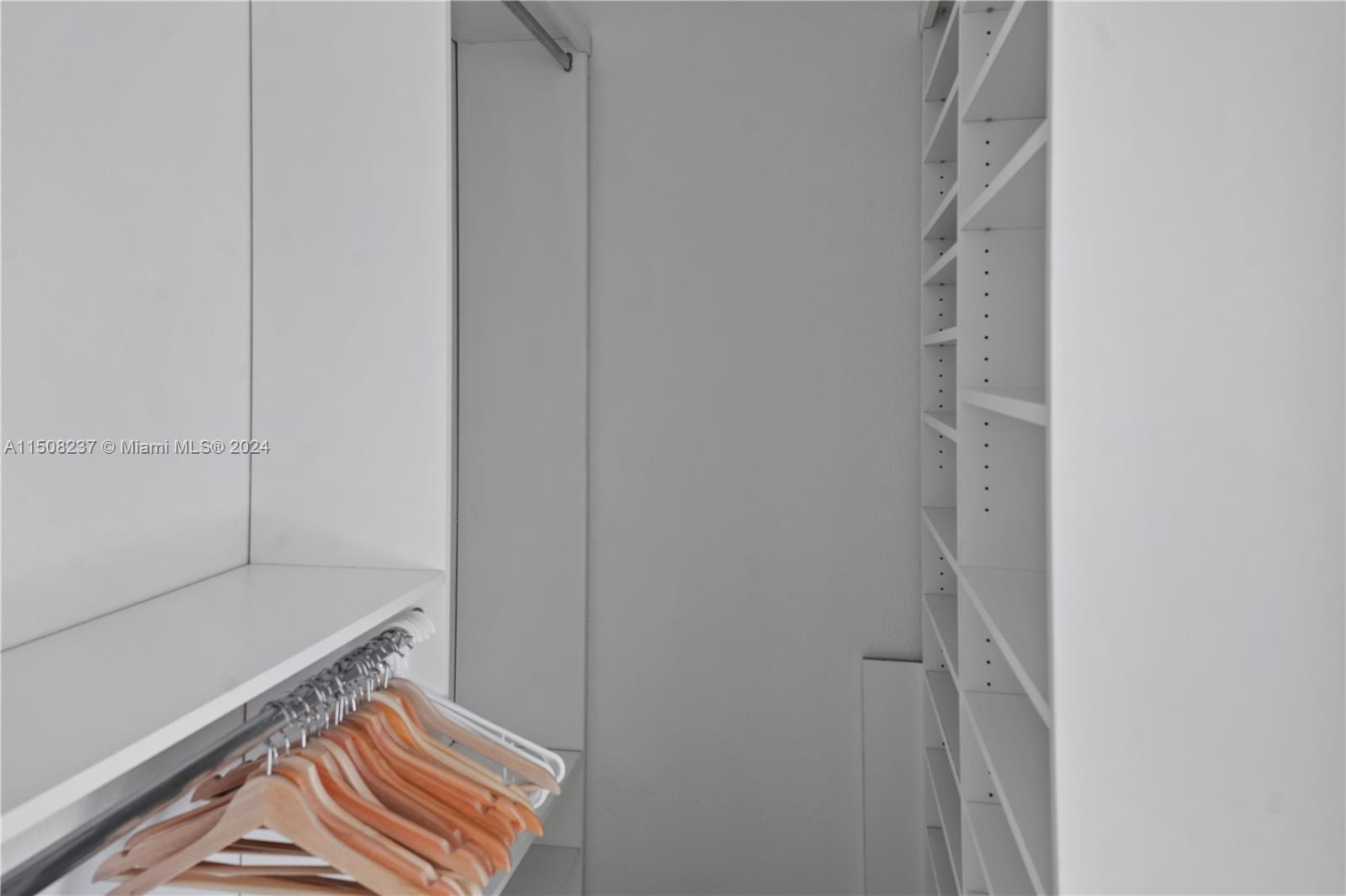 7040 NW 173rd Dr # 1706