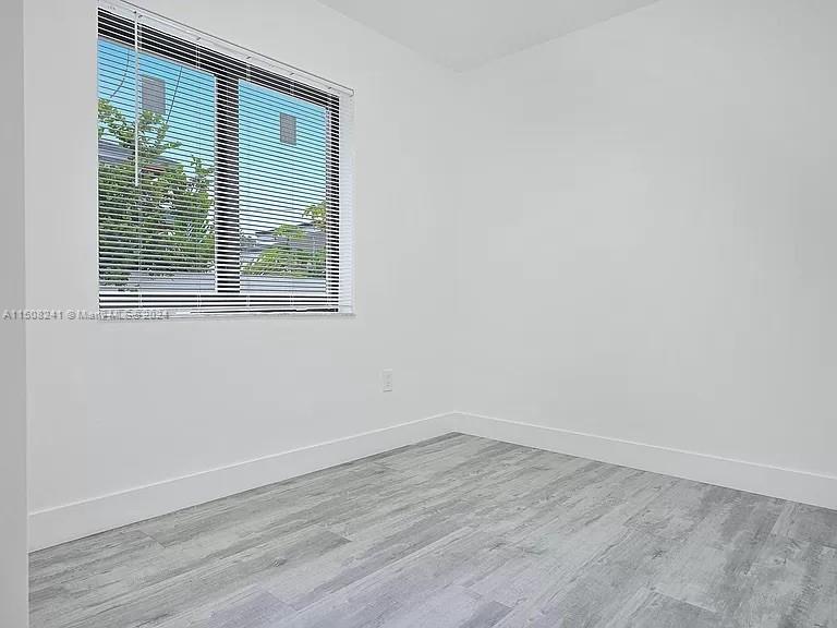 3417 NW 22nd Ave # 6