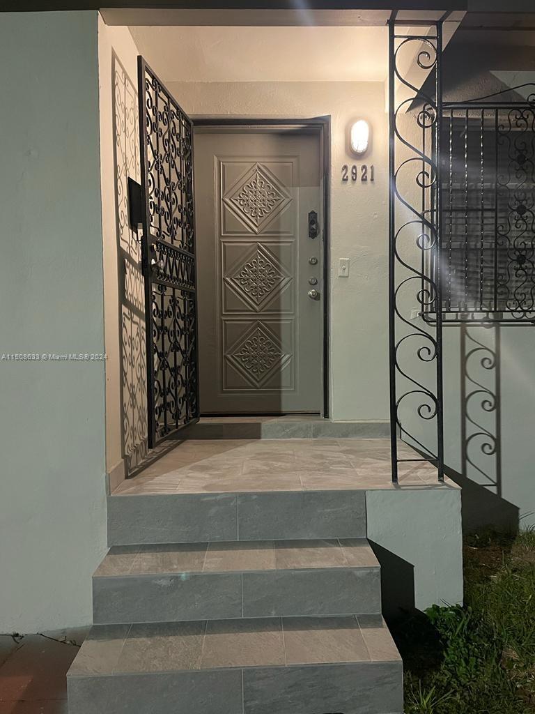 2921 NW 21st Ave # 0