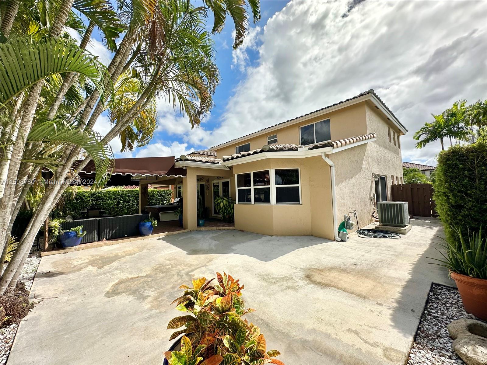 15785 SW 90th Ter