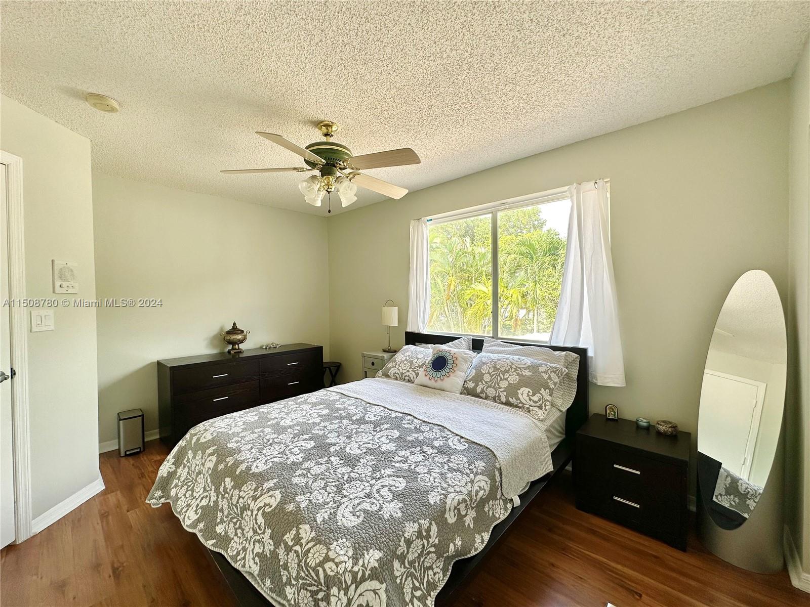 15785 SW 90th Ter