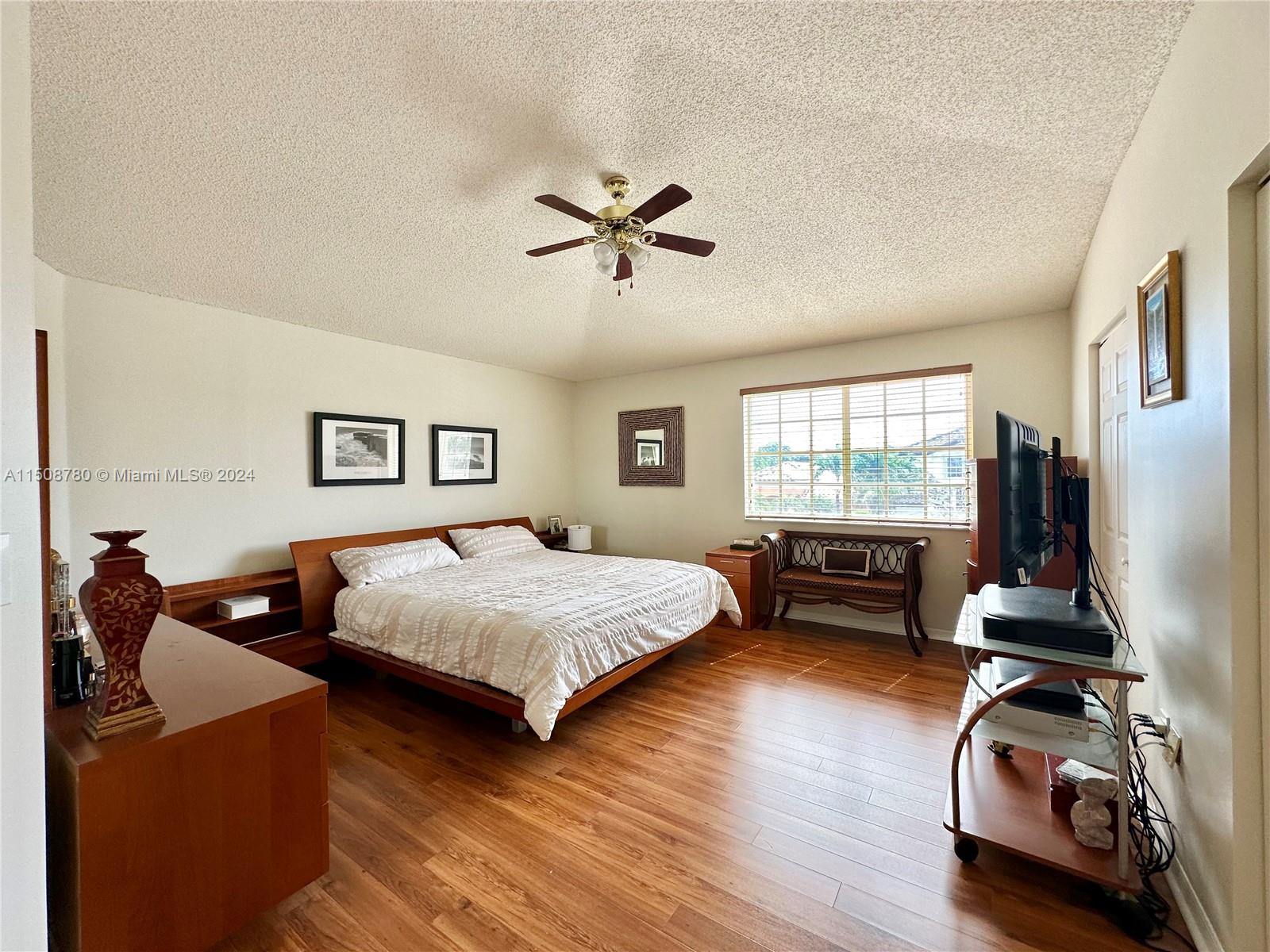 15785 SW 90th Ter