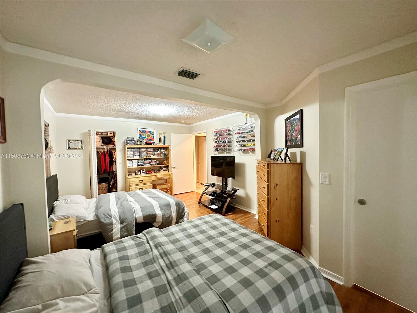 15785 SW 90th Ter
