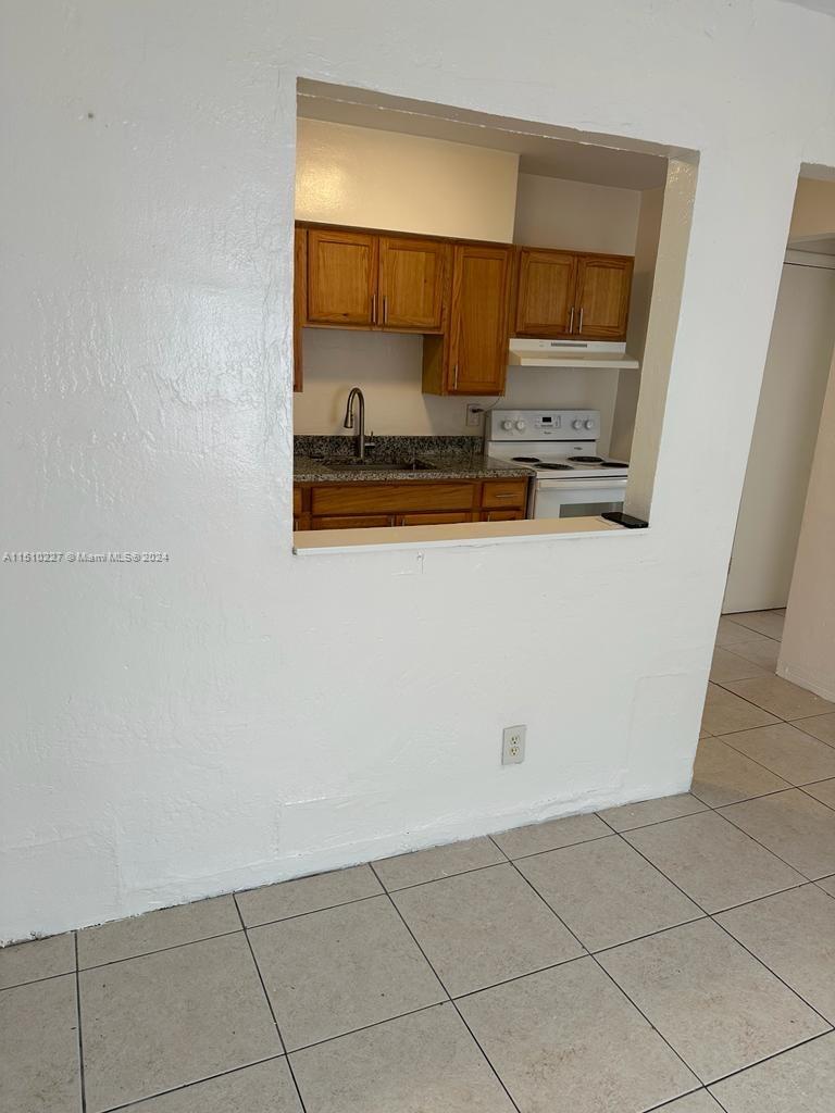 756 NW 5th St # 1